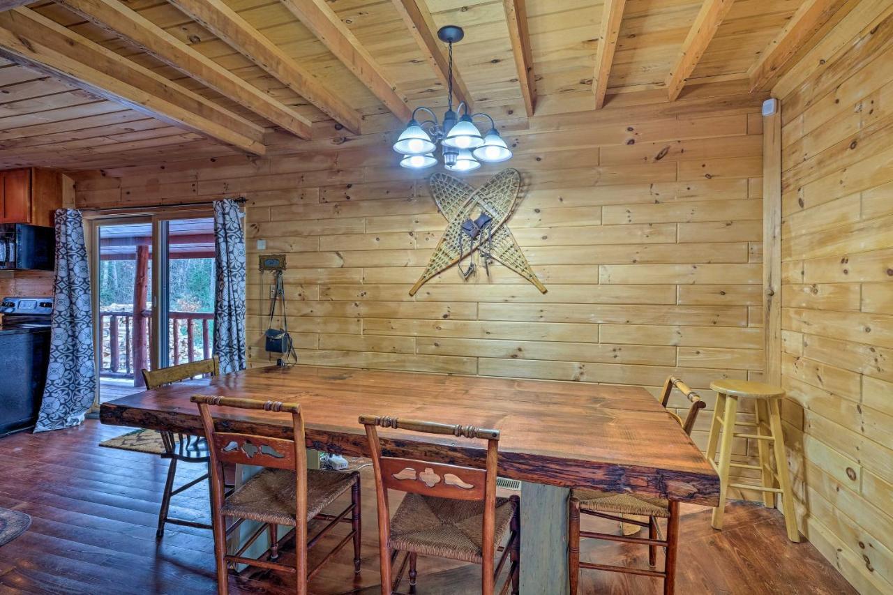Secluded Johnsburg Retreat With Hot Tub And Fire Pit Villa Bagian luar foto